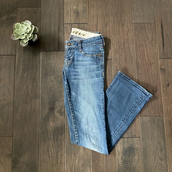 Mavi | Zoe Bootcut Jeans - Picture 2 of 9